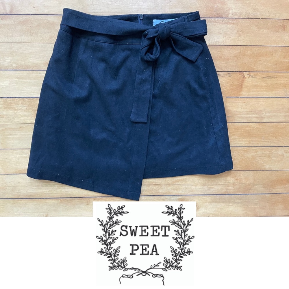 Women's Lined Suede Mini Skirt, Size Medium